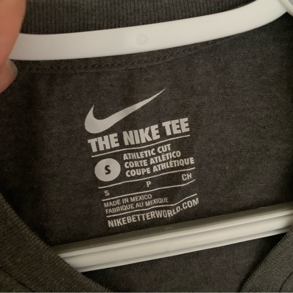 Nike Logo T-Shirt in Grey - Picture 4 of 4
